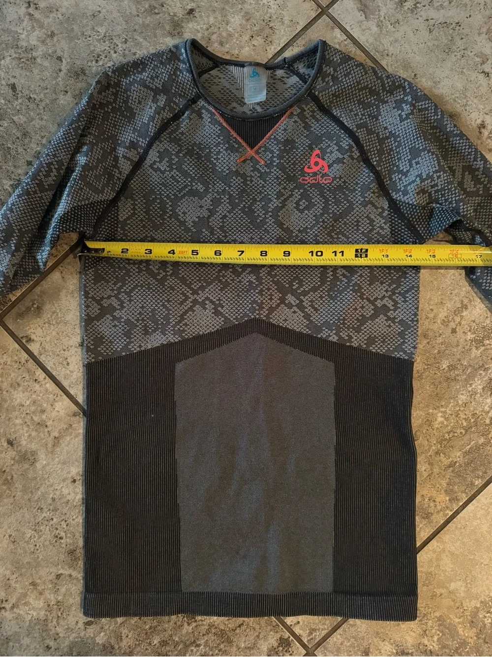 Odlo Women's Blackcomb Long-Sleeve Baselayer Top Size Medium Compression Gray